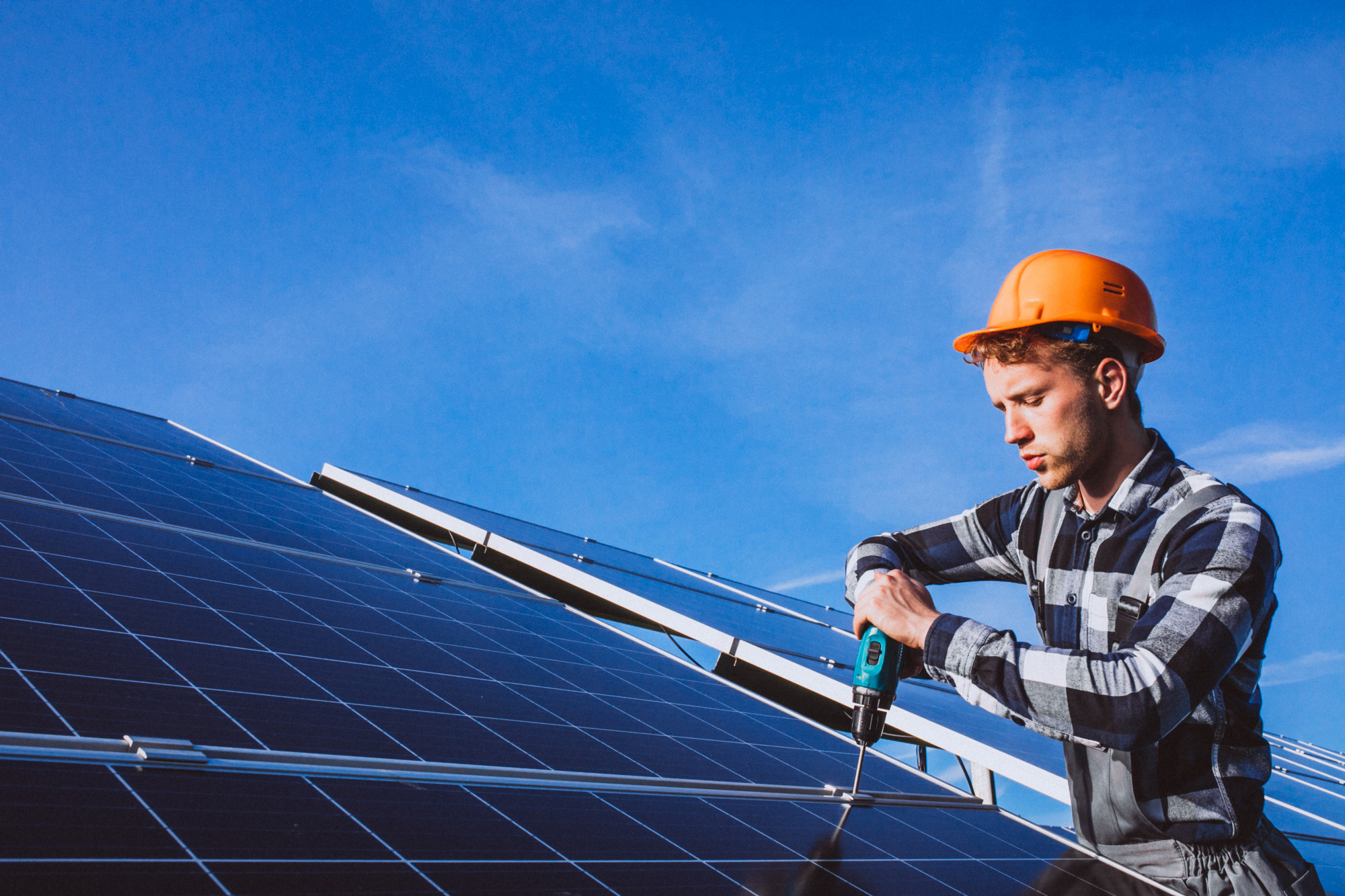 Solar Panel Maintenance and AMC Services